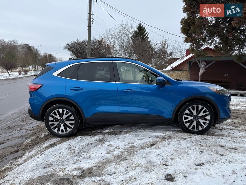 Позашляховик / Кросовер Ford Escape 2020 в Рівному