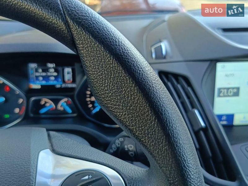 Позашляховик / Кросовер Ford Escape 2015 в Києві фото 14 Позашляховик / Кросовер Ford Escape 2015 в Києві