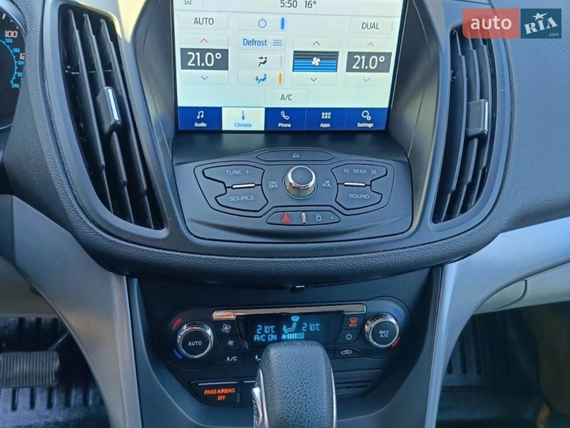 Позашляховик / Кросовер Ford Escape 2015 в Києві фото 15 Позашляховик / Кросовер Ford Escape 2015 в Києві