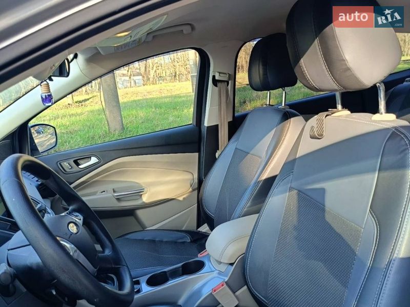 Позашляховик / Кросовер Ford Escape 2015 в Києві фото 24 Позашляховик / Кросовер Ford Escape 2015 в Києві