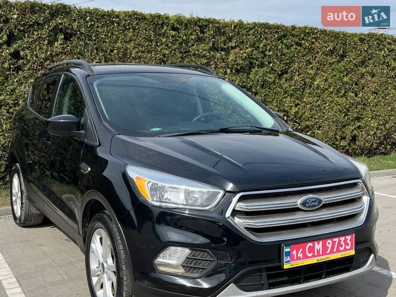 Позашляховик / Кросовер Ford Escape 2018 в Львові