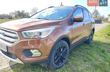 Внедорожник / Кроссовер Ford Escape 2016 в Ивано-Франковске