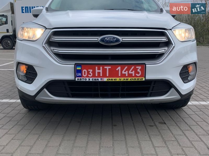 Позашляховик / Кросовер Ford Escape 2017 в Дубні фото Позашляховик / Кросовер Ford Escape 2017 в Дубні