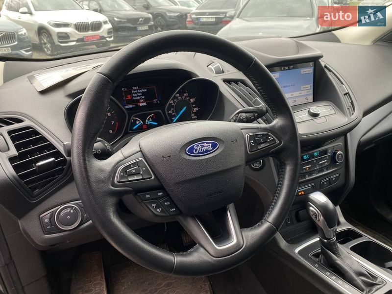 Позашляховик / Кросовер Ford Escape 2019 в Львові