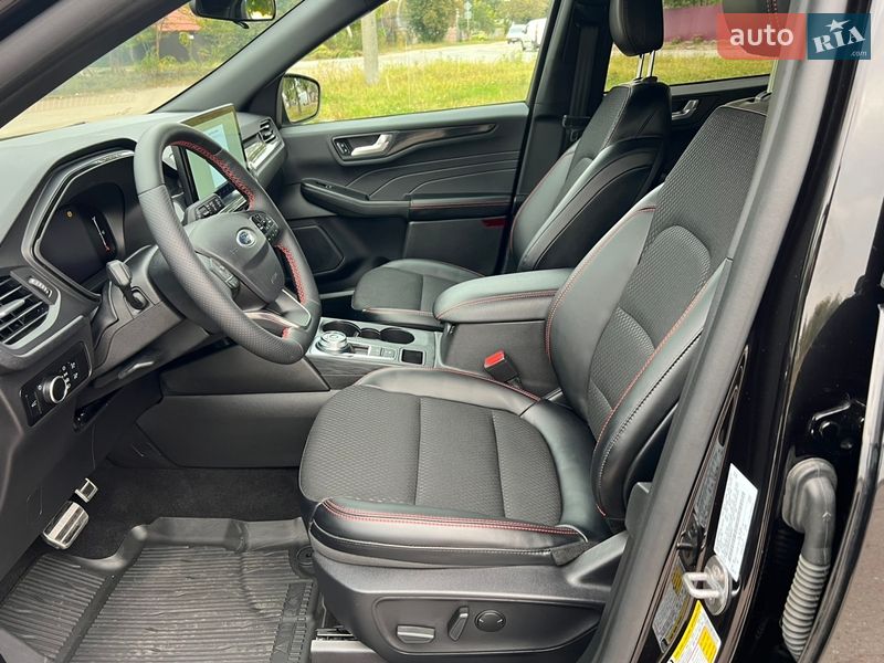 Внедорожник / Кроссовер Ford Escape 2024 в Чернигове