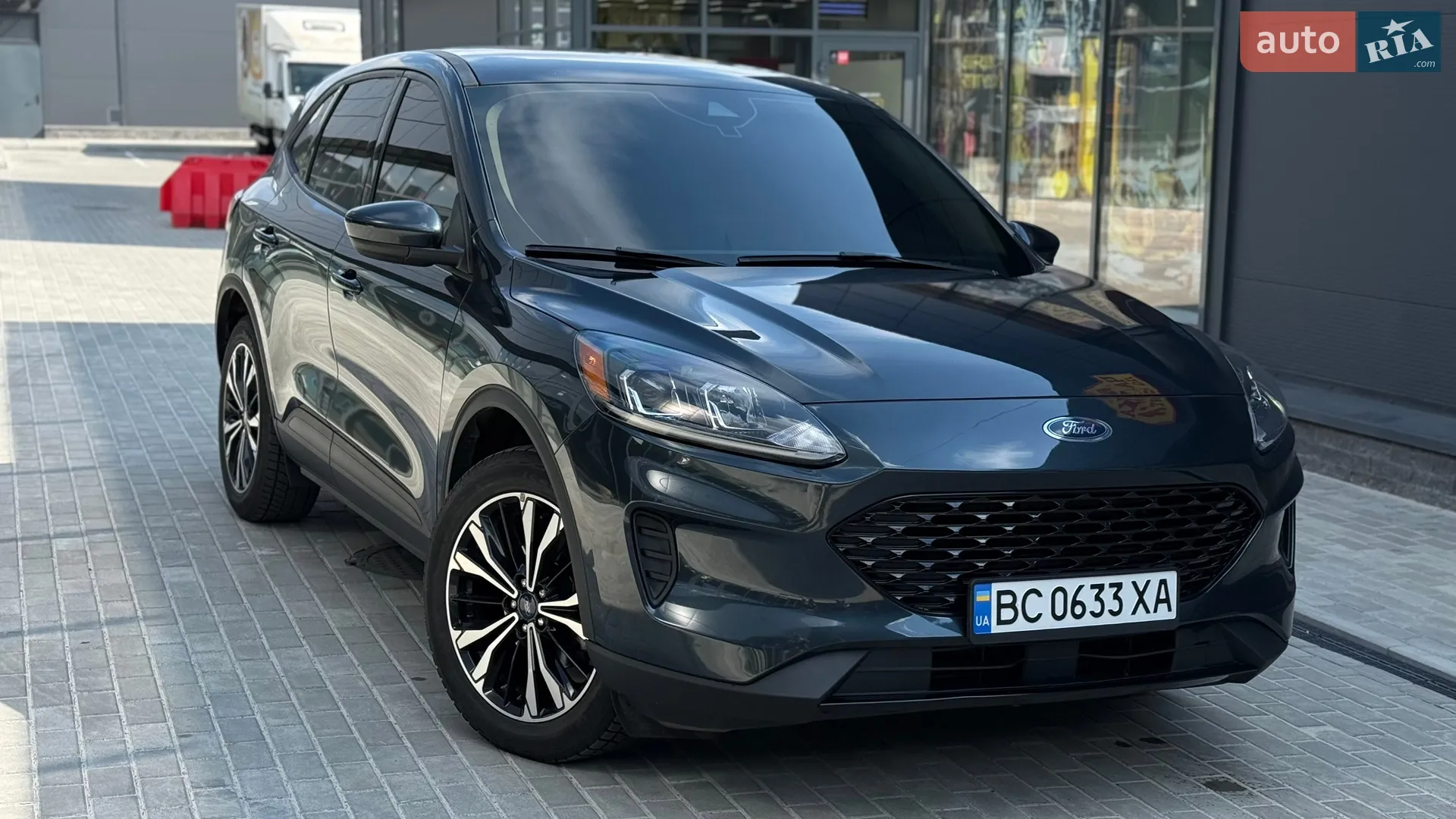 2022 Ford Escape - фото 1
