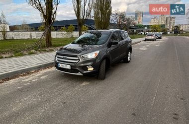 Внедорожник / Кроссовер Ford Escape 2016 в Киеве