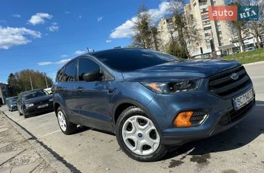Внедорожник / Кроссовер Ford Escape 2017 в Львове