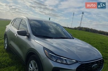 Позашляховик / Кросовер Ford Escape 2023 в Золочеві