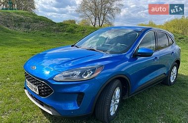 Внедорожник / Кроссовер Ford Escape 2020 в Саврани