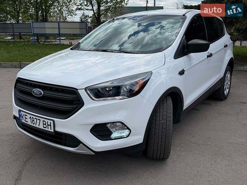 Внедорожник / Кроссовер Ford Escape 2017 в Днепре