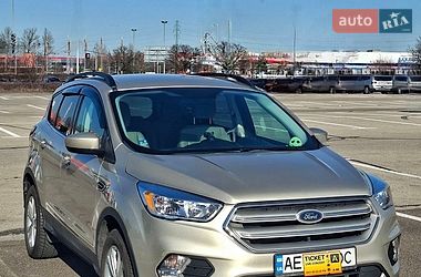 Внедорожник / Кроссовер Ford Escape 2018 в Львове