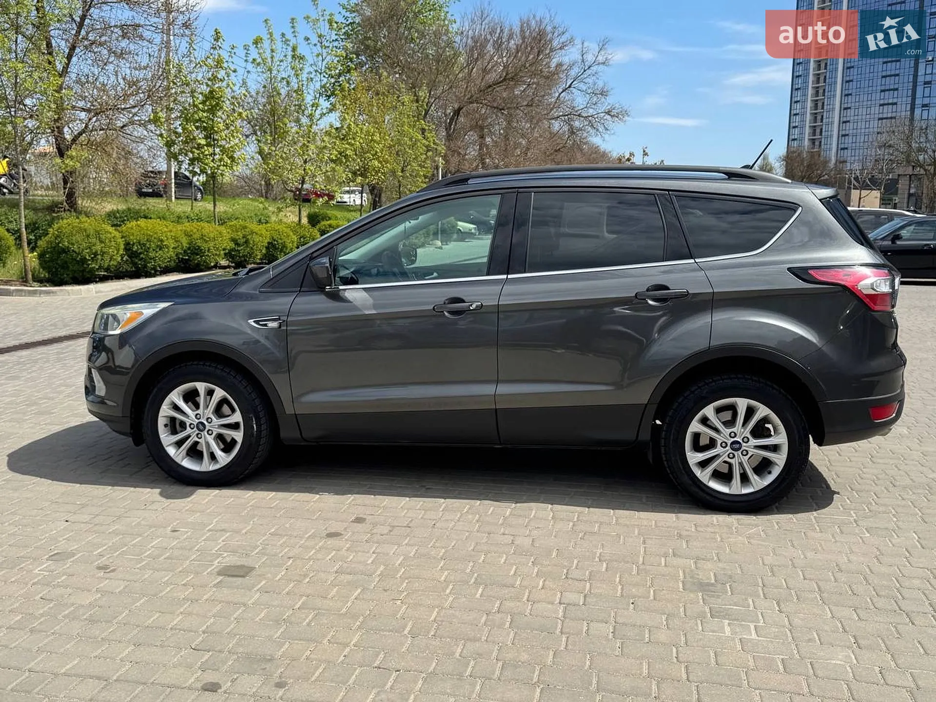 2017 Ford Escape - мініатюра 2