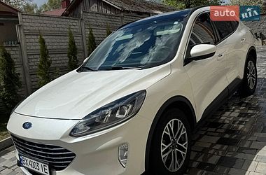 Внедорожник / Кроссовер Ford Escape 2019 в Остроге