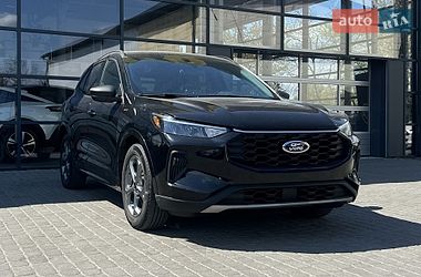 Позашляховик / Кросовер Ford Escape 2023 в Івано-Франківську