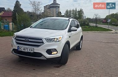 Позашляховик / Кросовер Ford Escape 2018 в Трускавці