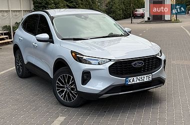 Внедорожник / Кроссовер Ford Escape 2025 в Киеве