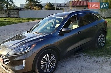 Внедорожник / Кроссовер Ford Escape 2019 в Львове