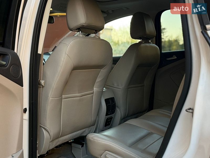 Позашляховик / Кросовер Ford Escape 2015 в Івано-Франківську