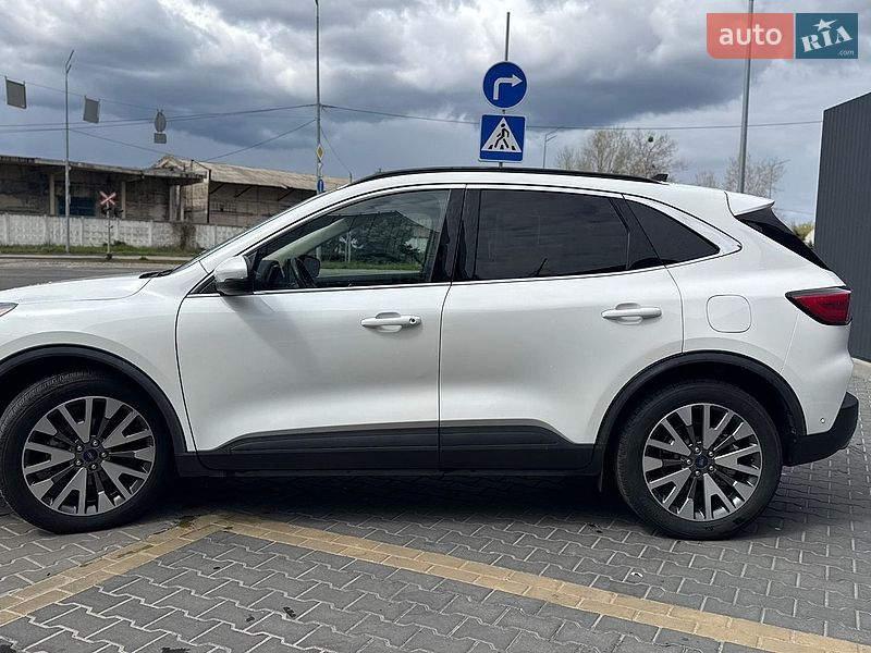 Позашляховик / Кросовер Ford Escape 2020 в Києві