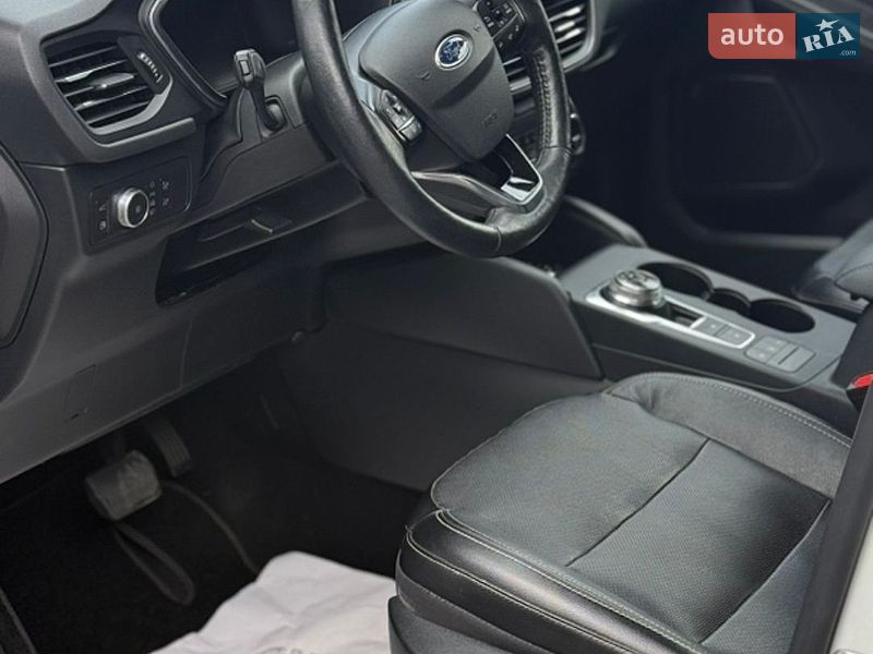Позашляховик / Кросовер Ford Escape 2020 в Києві