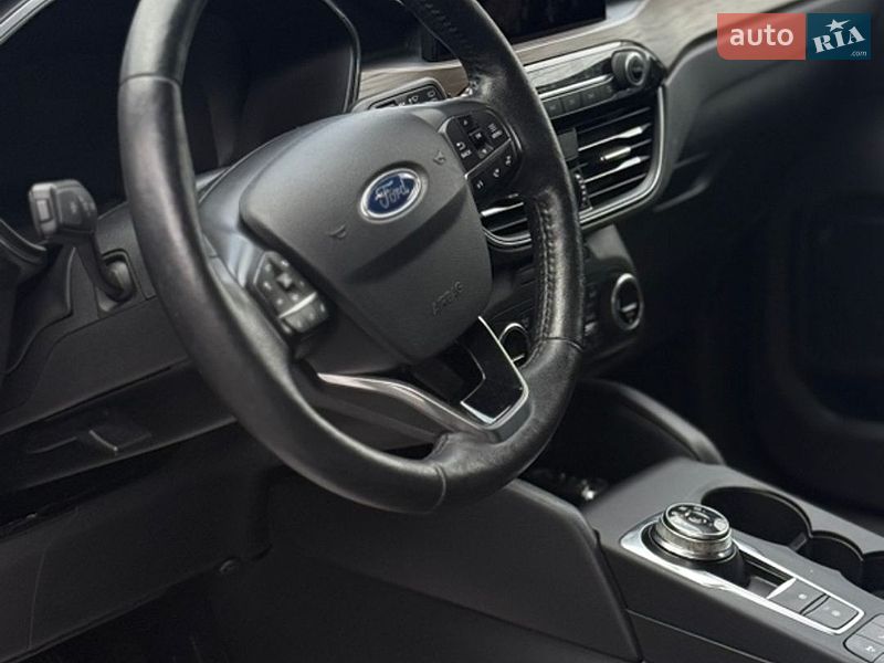 Позашляховик / Кросовер Ford Escape 2020 в Києві