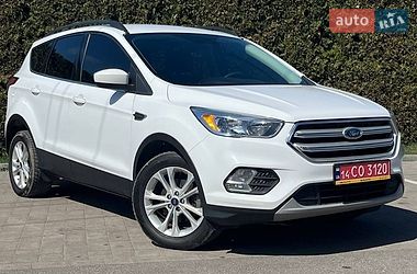 Позашляховик / Кросовер Ford Escape 2018 в Львові