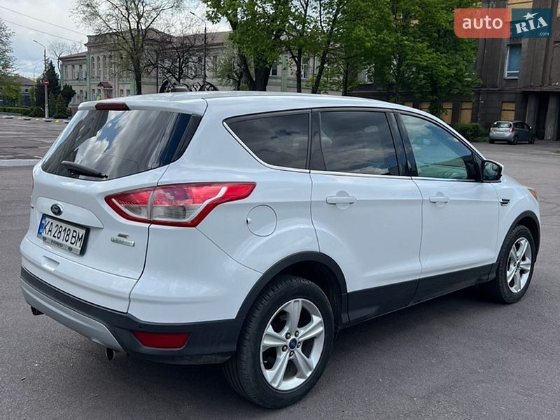 Внедорожник / Кроссовер Ford Escape 2012 в Каменском