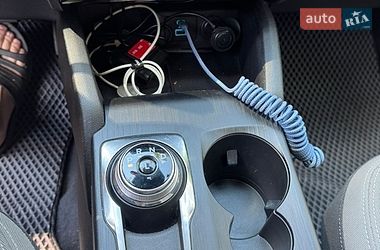 Внедорожник / Кроссовер Ford Escape 2021 в Киеве