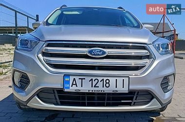 Позашляховик / Кросовер Ford Escape 2019 в Городенці