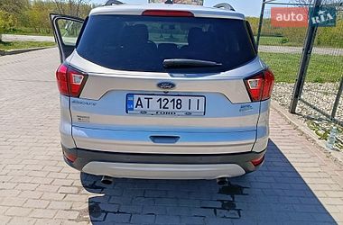 Позашляховик / Кросовер Ford Escape 2019 в Городенці