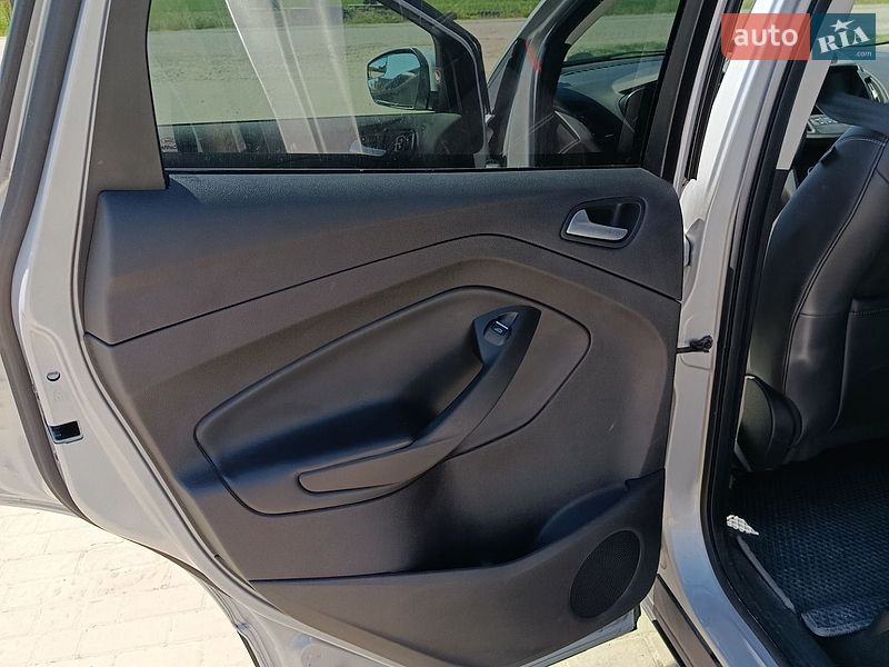 Позашляховик / Кросовер Ford Escape 2019 в Городенці