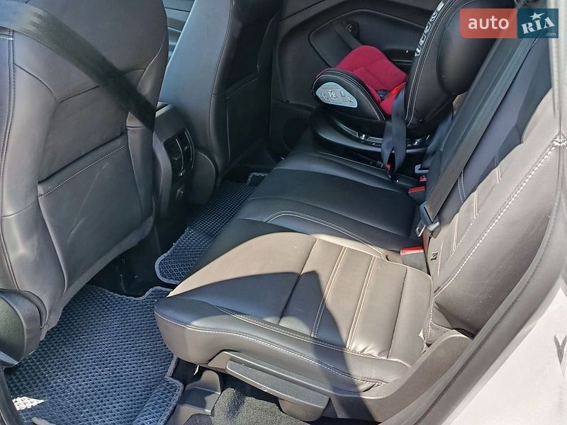 Позашляховик / Кросовер Ford Escape 2019 в Городенці