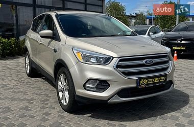 Позашляховик / Кросовер Ford Escape 2016 в Мукачевому