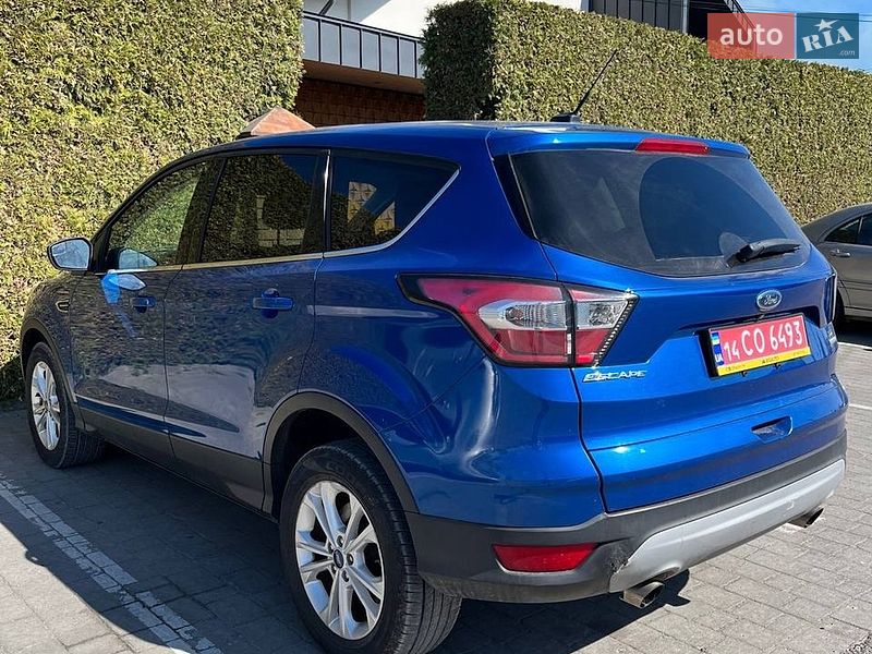 Позашляховик / Кросовер Ford Escape 2017 в Львові