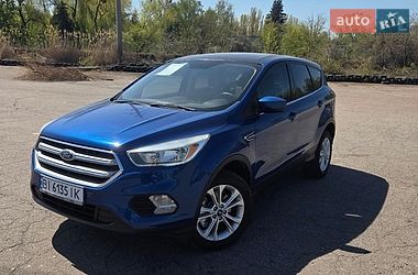 Внедорожник / Кроссовер Ford Escape 2017 в Полтаве