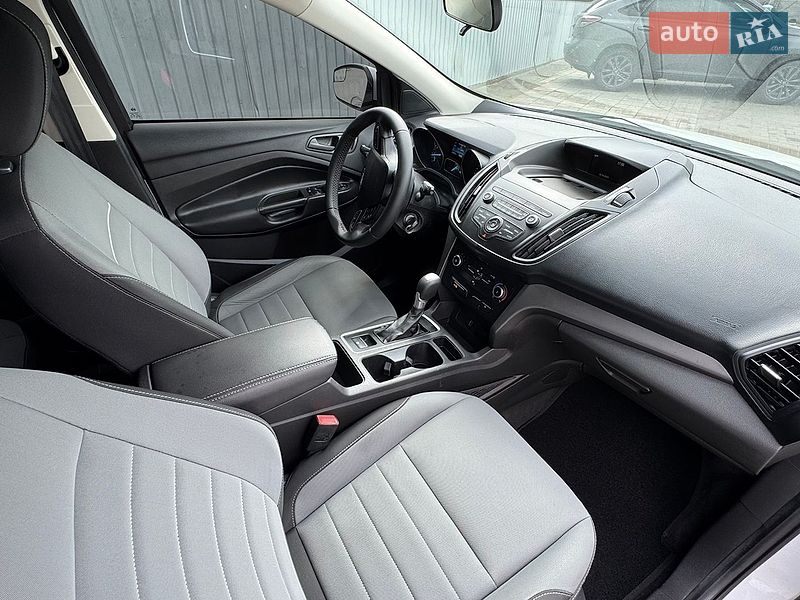 Внедорожник / Кроссовер Ford Escape 2019 в Днепре