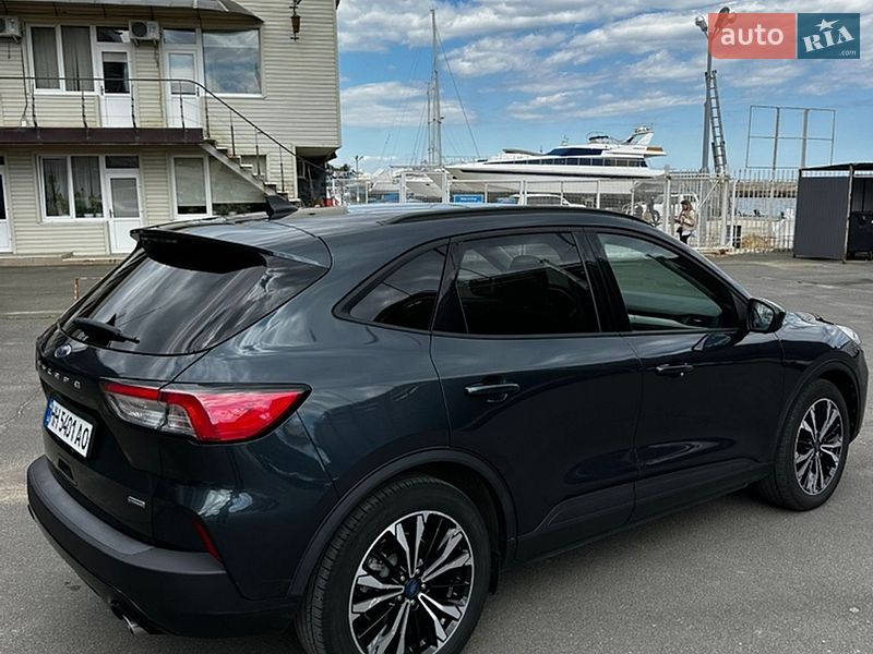 Внедорожник / Кроссовер Ford Escape 2022 в Сумах