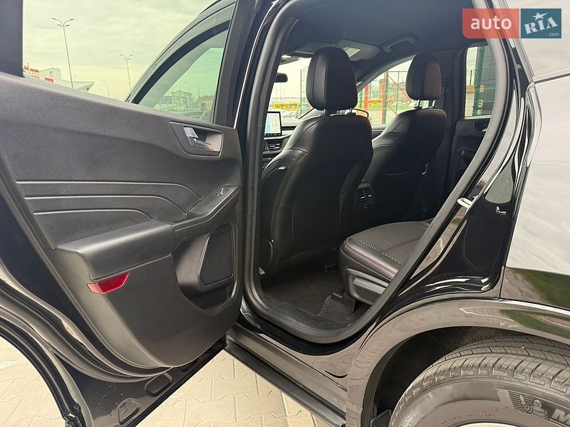Внедорожник / Кроссовер Ford Escape 2023 в Киеве