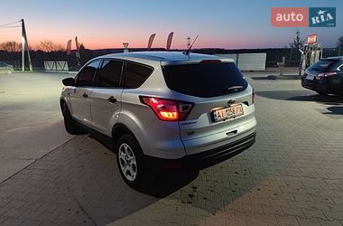 Внедорожник / Кроссовер Ford Escape 2017 в Киеве