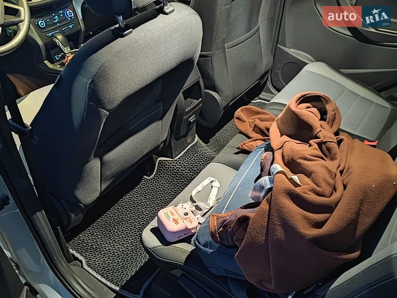 Внедорожник / Кроссовер Ford Escape 2017 в Киеве