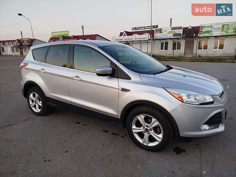 Внедорожник / Кроссовер Ford Escape 2014 в Переяславе