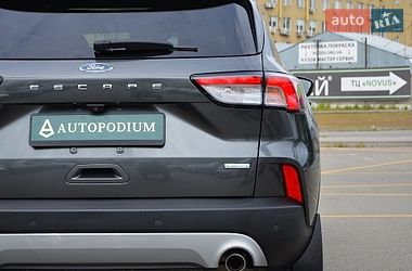 Позашляховик / Кросовер Ford Escape 2020 в Києві