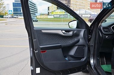 Позашляховик / Кросовер Ford Escape 2020 в Києві