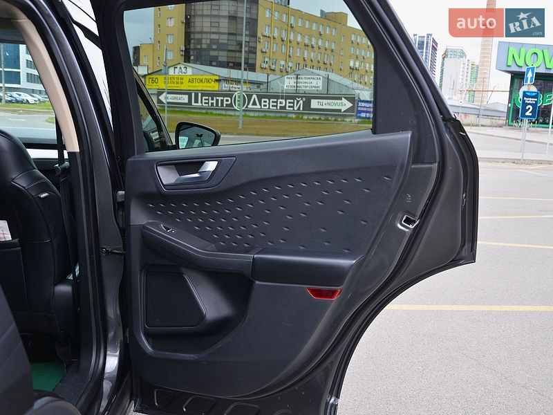 Позашляховик / Кросовер Ford Escape 2020 в Києві
