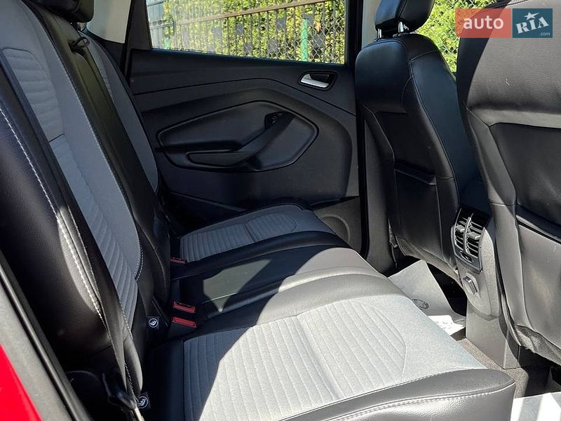Внедорожник / Кроссовер Ford Escape 2019 в Львове