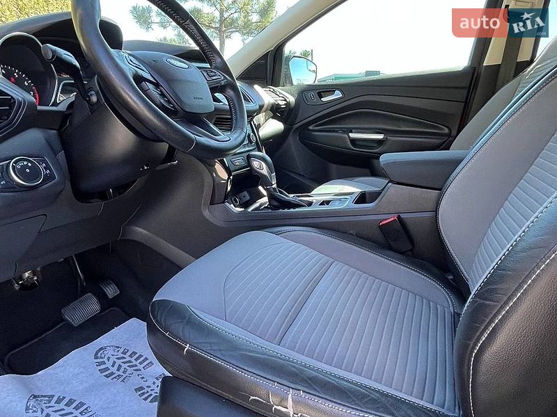 Внедорожник / Кроссовер Ford Escape 2019 в Львове