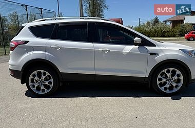 Внедорожник / Кроссовер Ford Escape 2016 в Львове