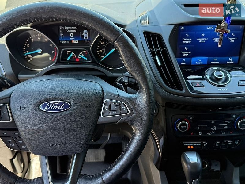 Внедорожник / Кроссовер Ford Escape 2016 в Львове