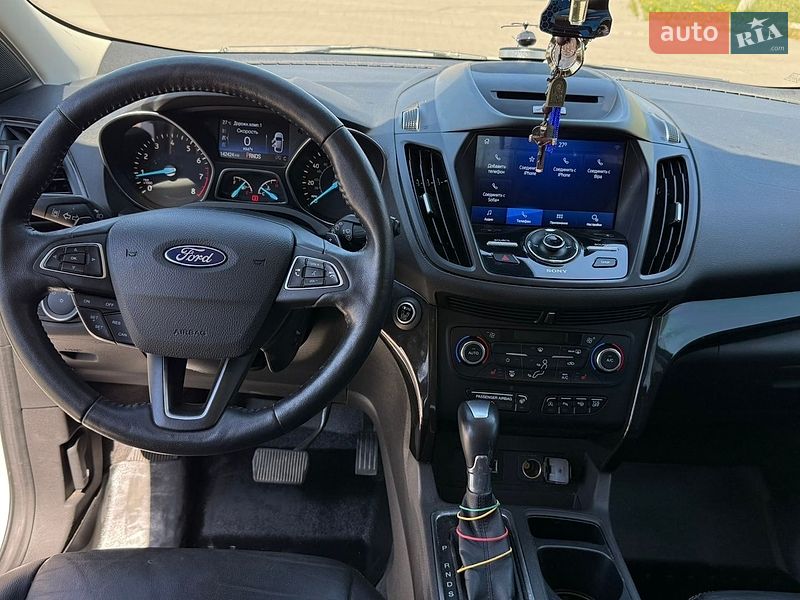Внедорожник / Кроссовер Ford Escape 2016 в Львове